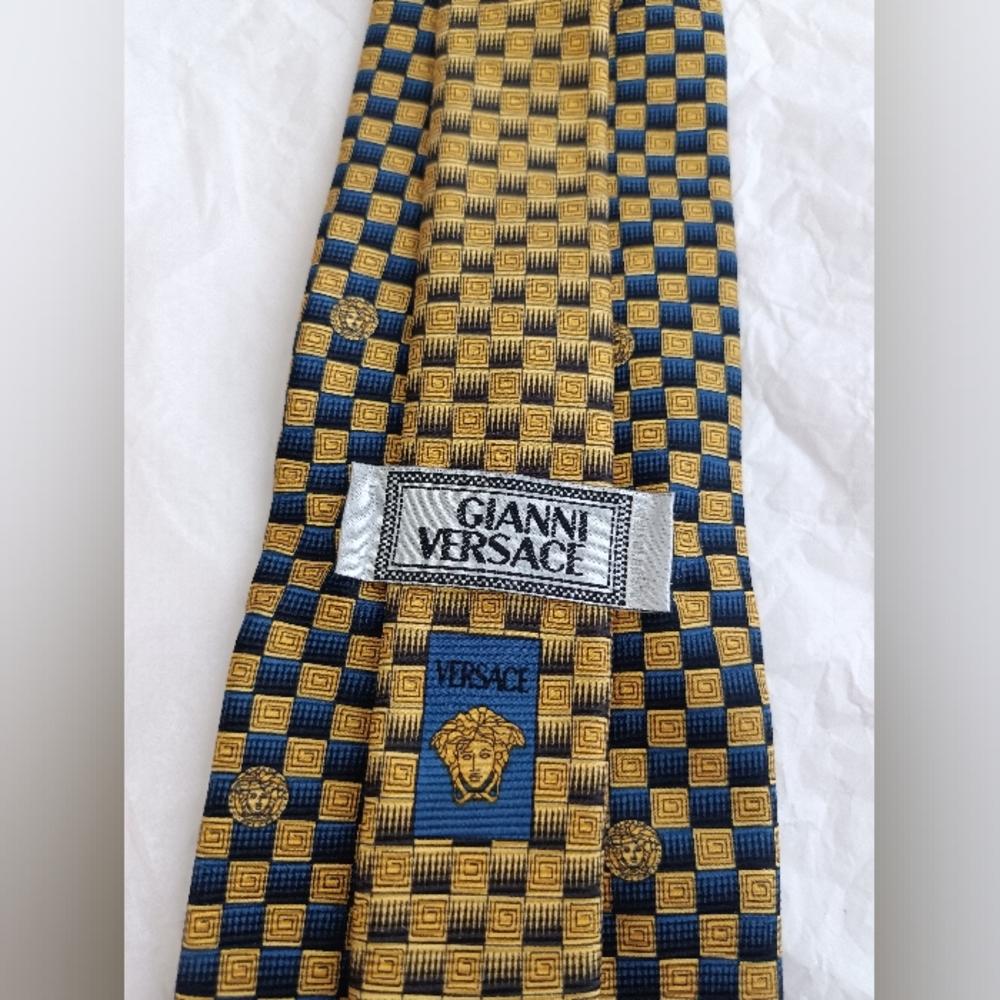 Vintage Gianni Versace Medusa men's silk tie